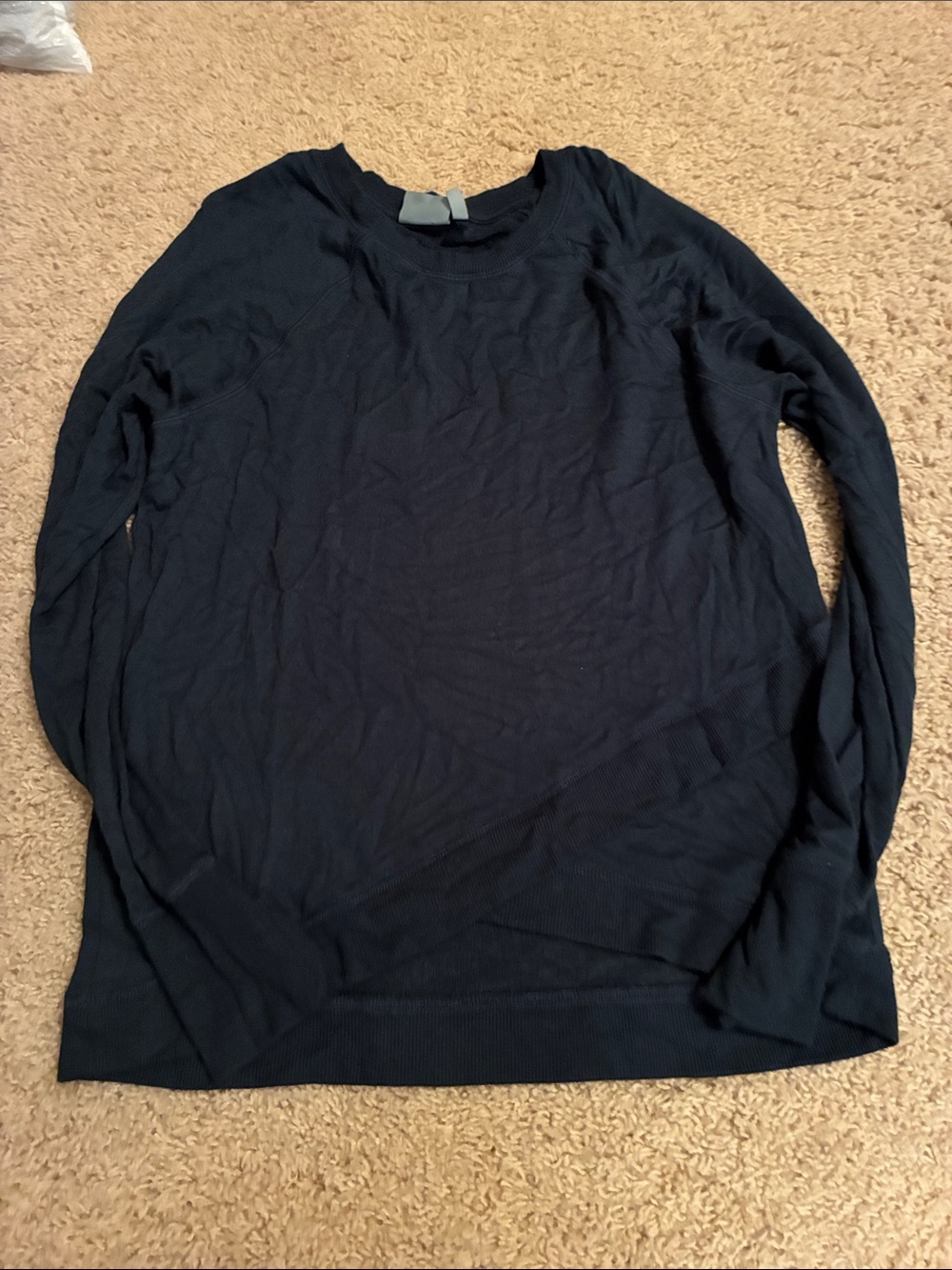 Athleta Women’s Navy Long-Sleeve Crew (size small)